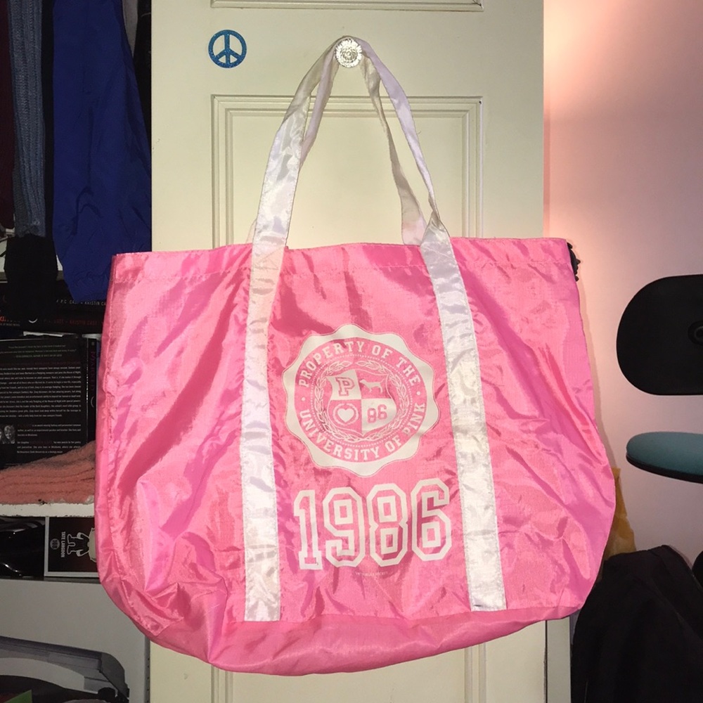 VICTORIAS SECRET PINK TOTE BAG